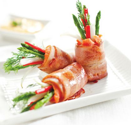 Thịt bò cuộn rau mầm