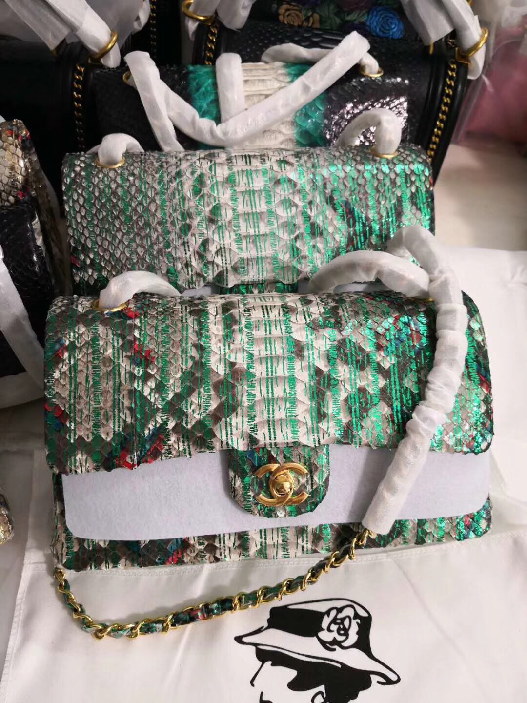 túi xách chanel classic da trăn