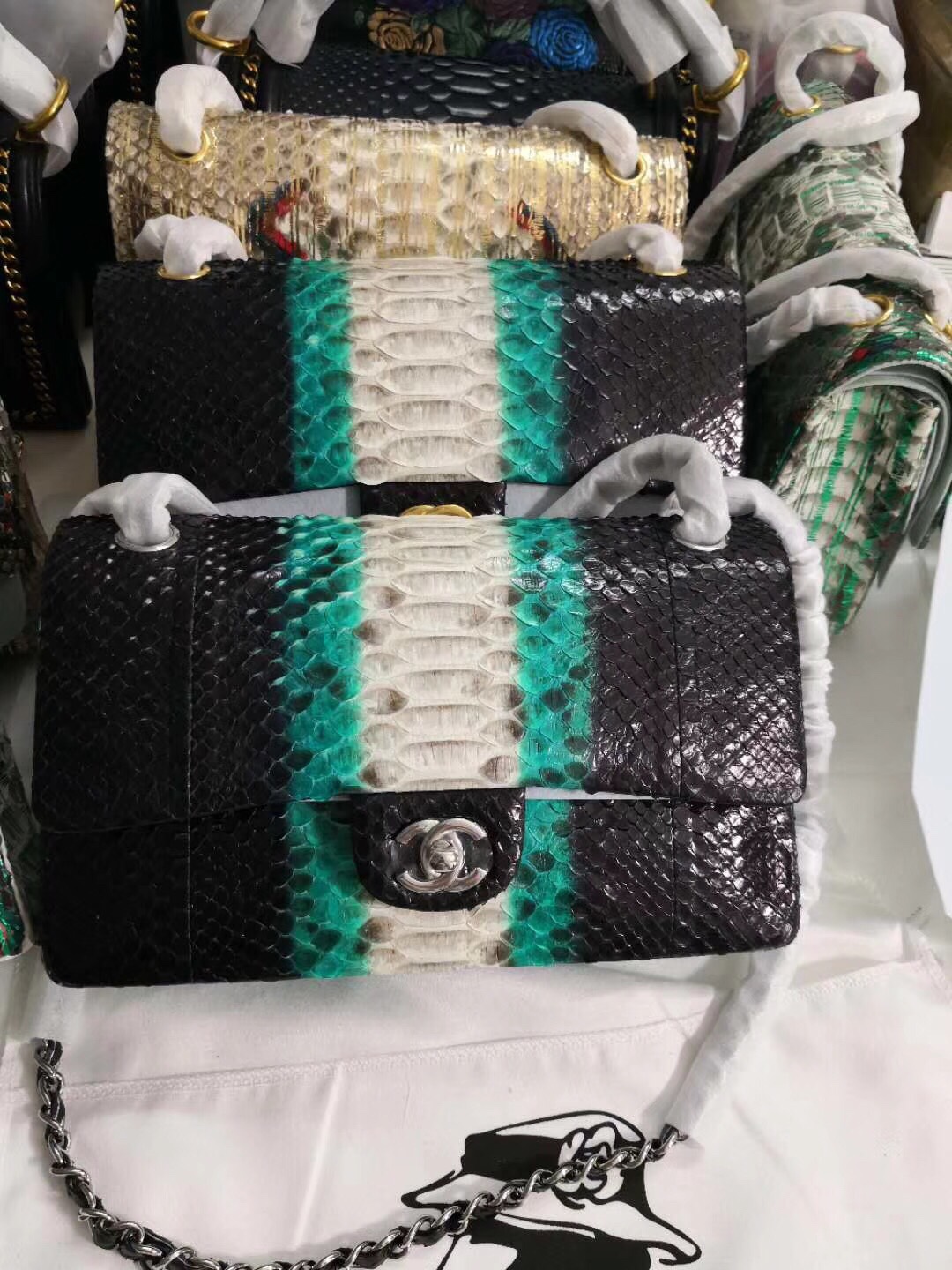 túi xách chanel classic da trăn