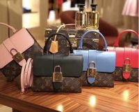 Túi xách Louis Vuitton Locky - Mẫu túi xách xuân hè của Louis Vuitton.