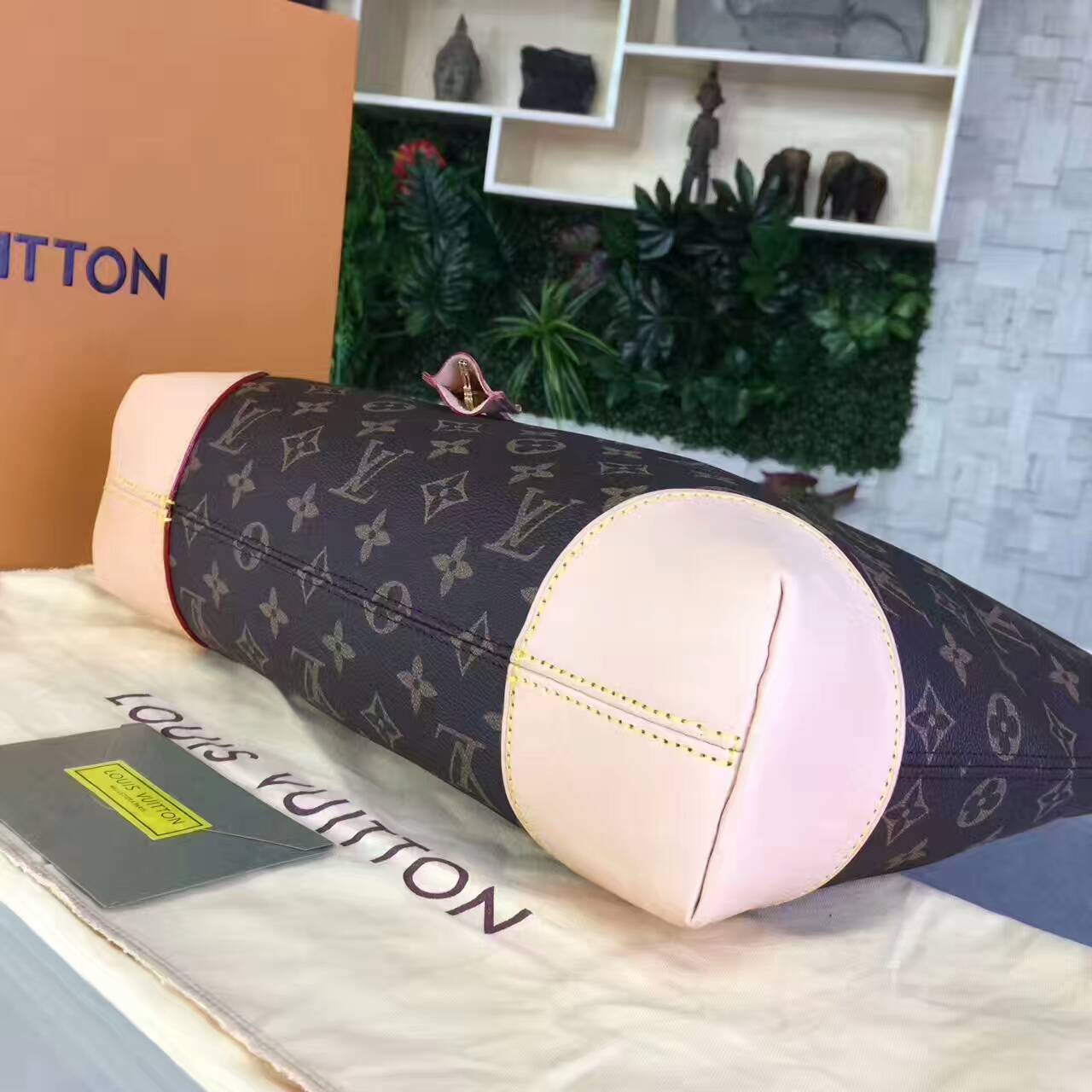 tui-xach-Louis-Vuitton-Monogram-Canvas-Estrela-bag-M41623-txlv009(1)