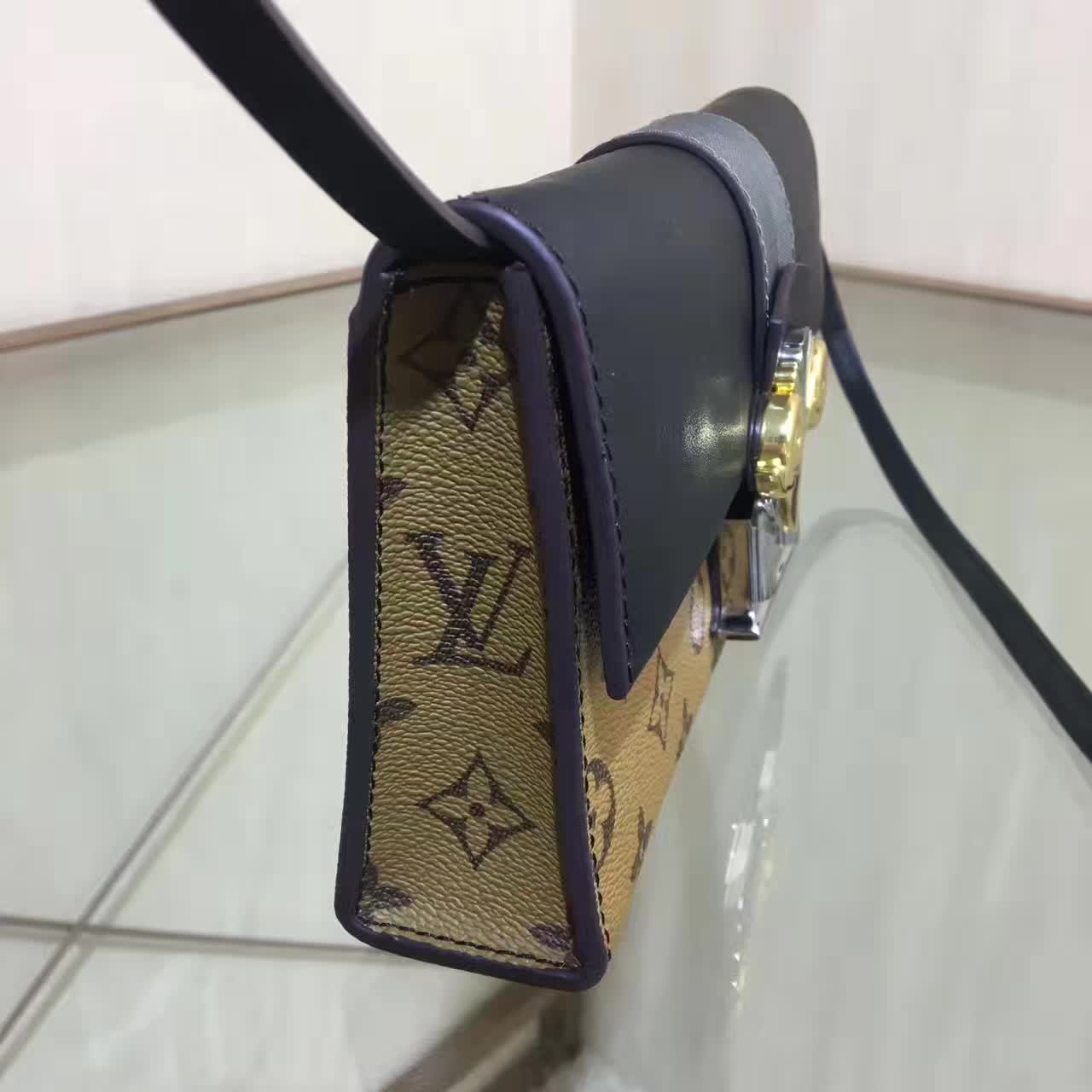 tui-xach-Louis-Vuitton-Monogram-Reverse-column-clutch-M44101-txlv022(2)