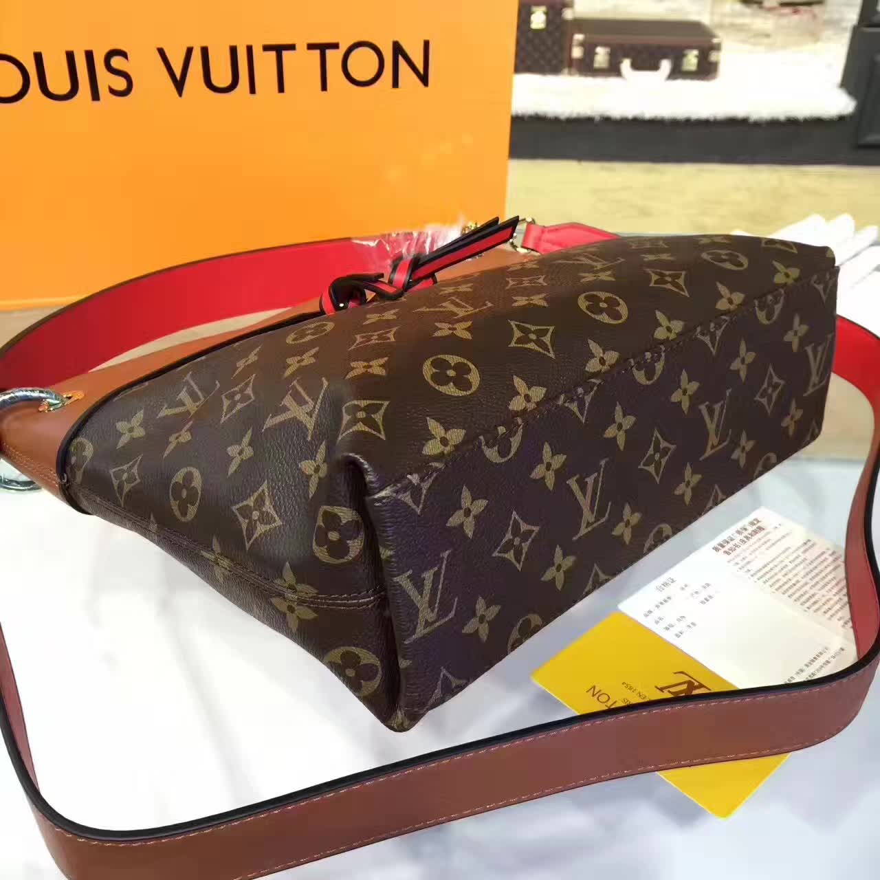 tui-xach-Louis-Vuitton-Monogram-tuileries-besace-M43157-txlv023(3)