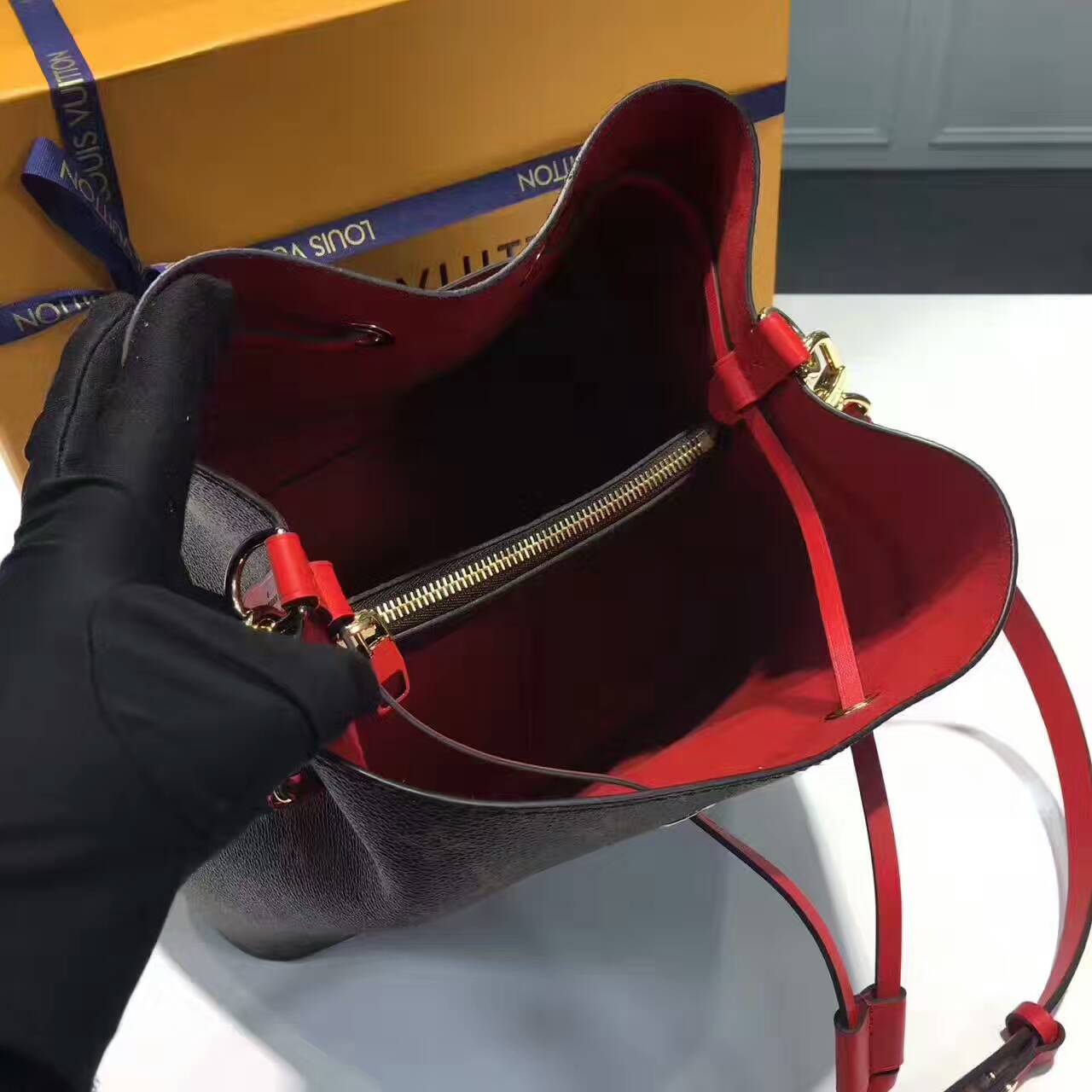 tui-xach-Louis-Vuitton-Monogram-Canvas-neonoe-bag-M44021-txlv028(5)