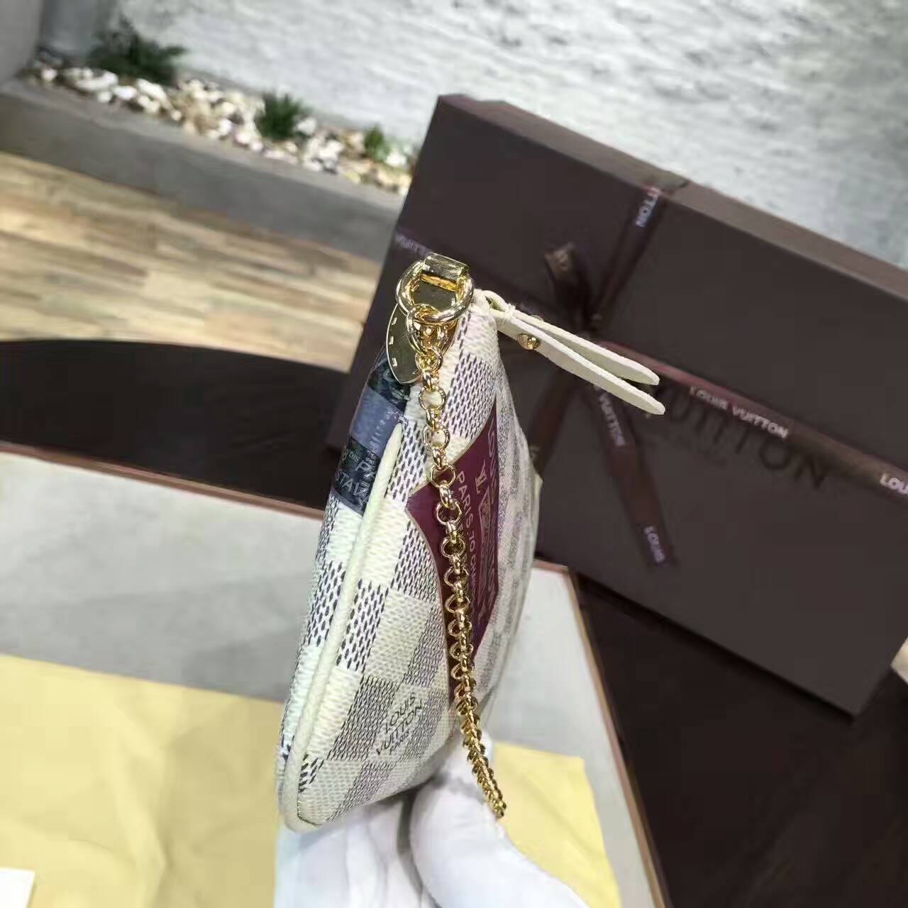 tui-xach-Louis-Vuitton-Damier-pochette-milla-N63078-txlv029(2)