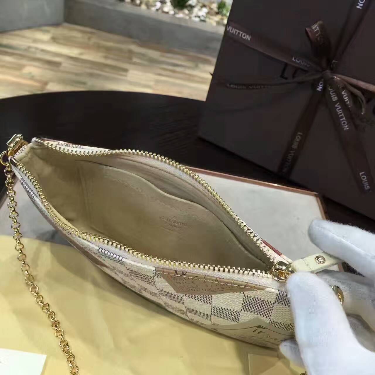 tui-xach-Louis-Vuitton-Damier-pochette-milla-N63078-txlv029(5)