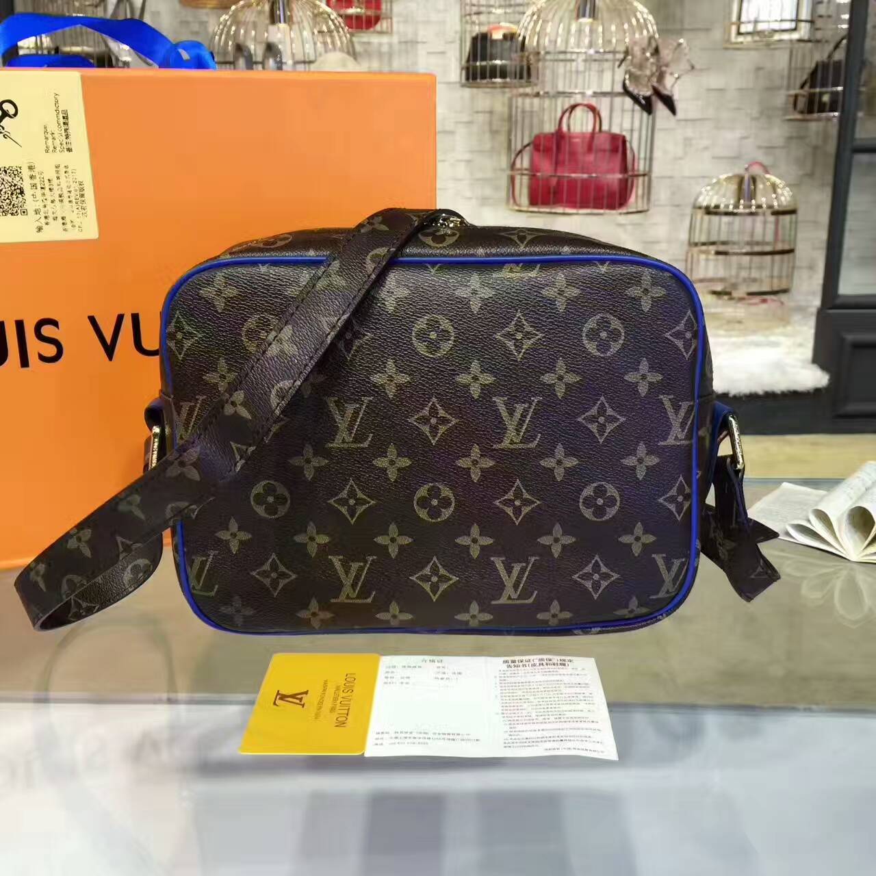 tui-xach-Louis-Vuitton-Monogram-Canvas-nil-pm-M95607-txlv034(2)