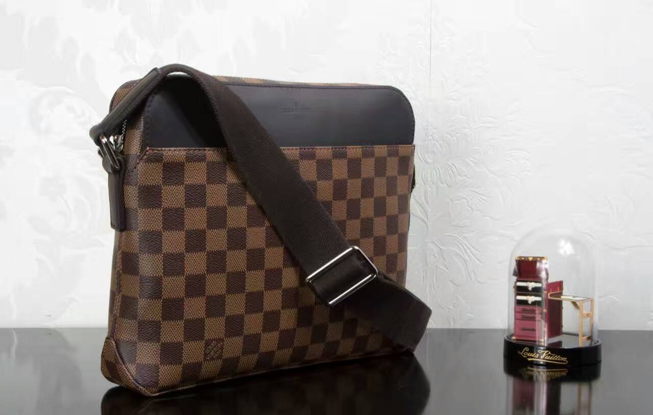 tui-xach-Louis-vuitton-damier-ebene-jake-messenger-N41568-txlv054(1)