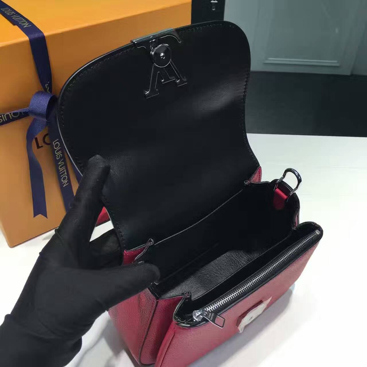 tui-xach-Louisvuitton-vivienne-NM-M54060-txlv062(3)