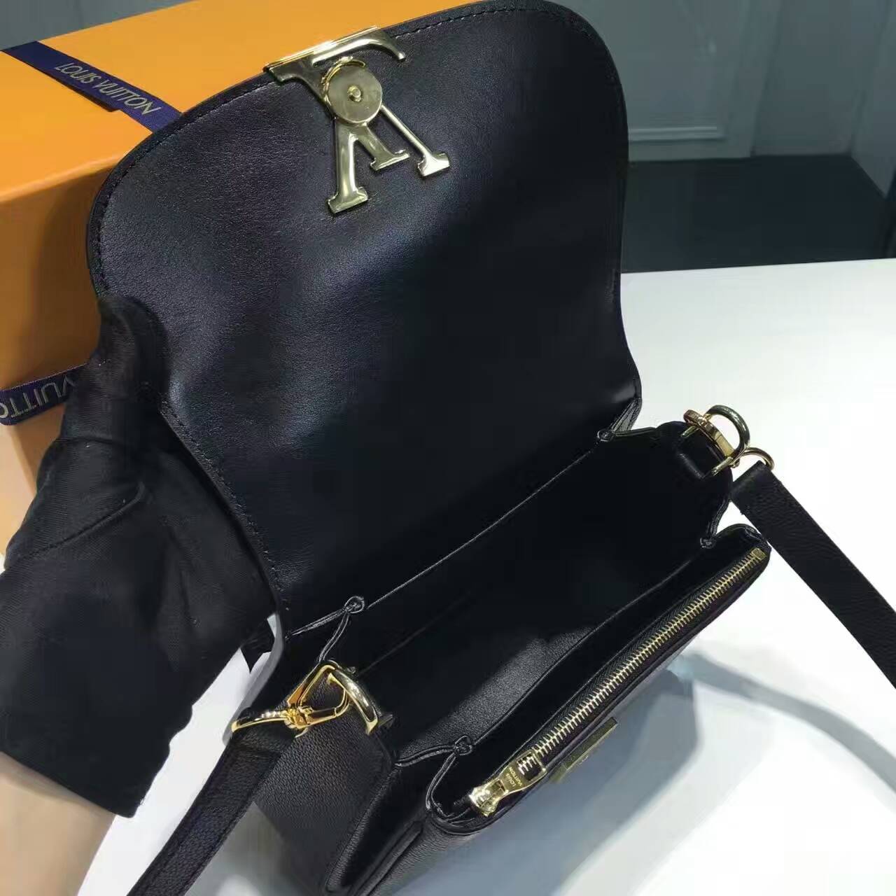 tui-xach-Louis-vuitton-vivienne-NM-M54057-txlv063(3)