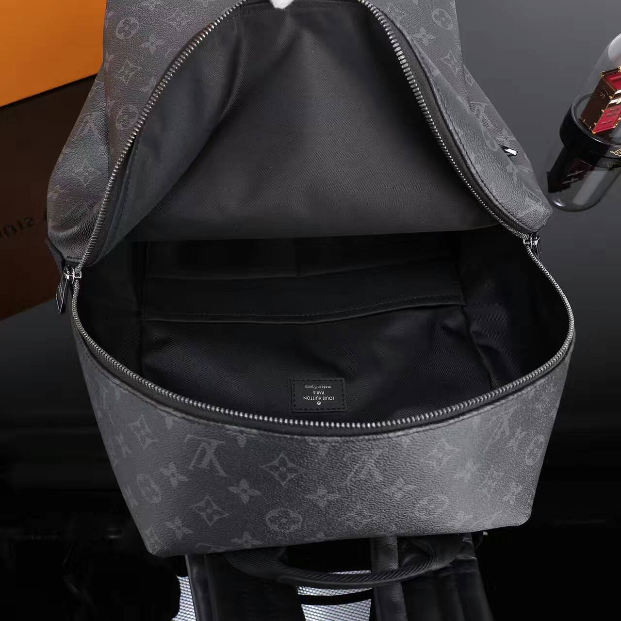 tui-xach-Louis-vuitton-monogram-eclipse-apollo-backpack-M43186-txlv078(3)