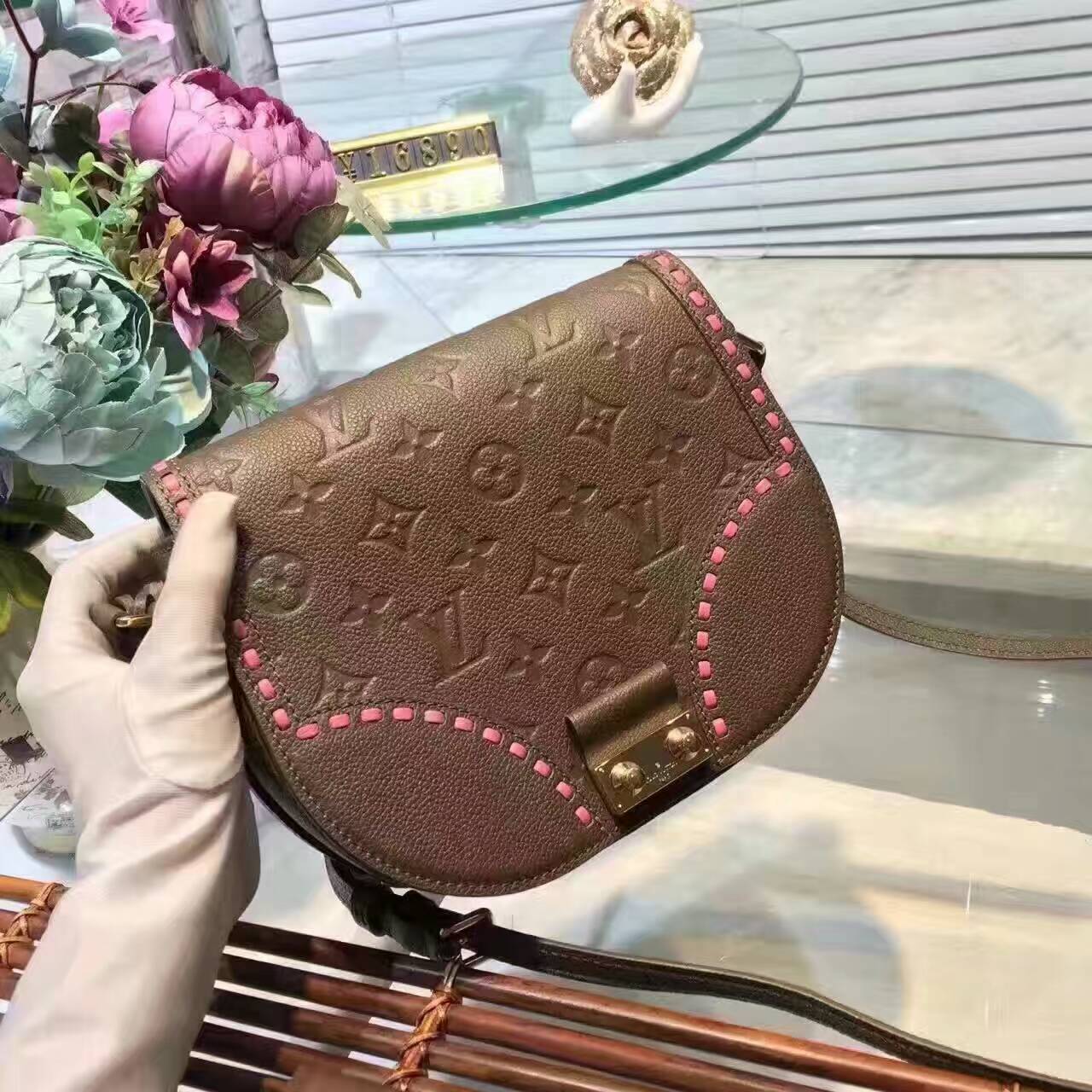 tui-xach-Louis-vuitton-monogram-empreinte-leather-Junot-Bag-M43143-txlv085(5)