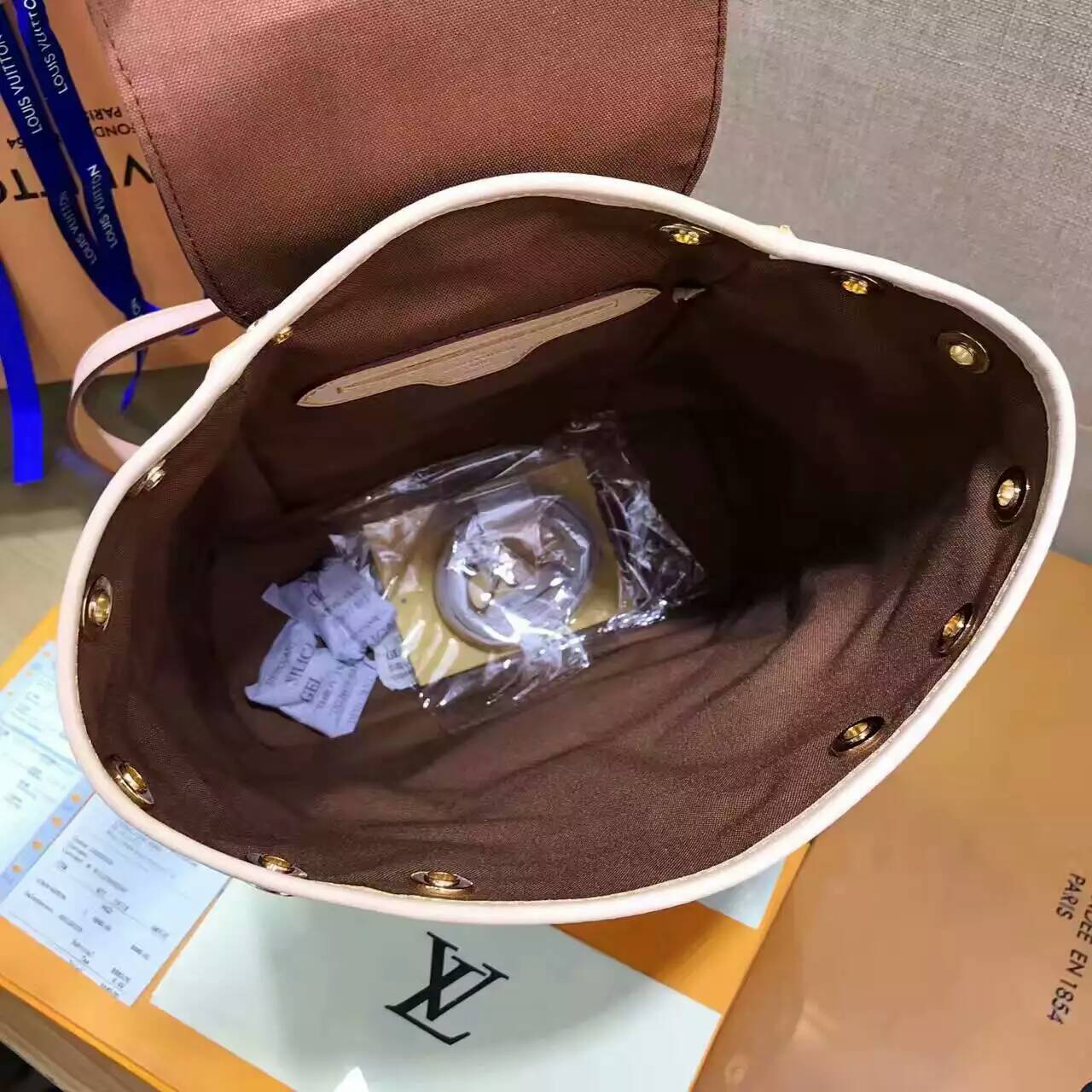 tui-xach-Louis-vuitton-monogram-canvas-Bosphore-Backpack-M51135-txlv123(5)