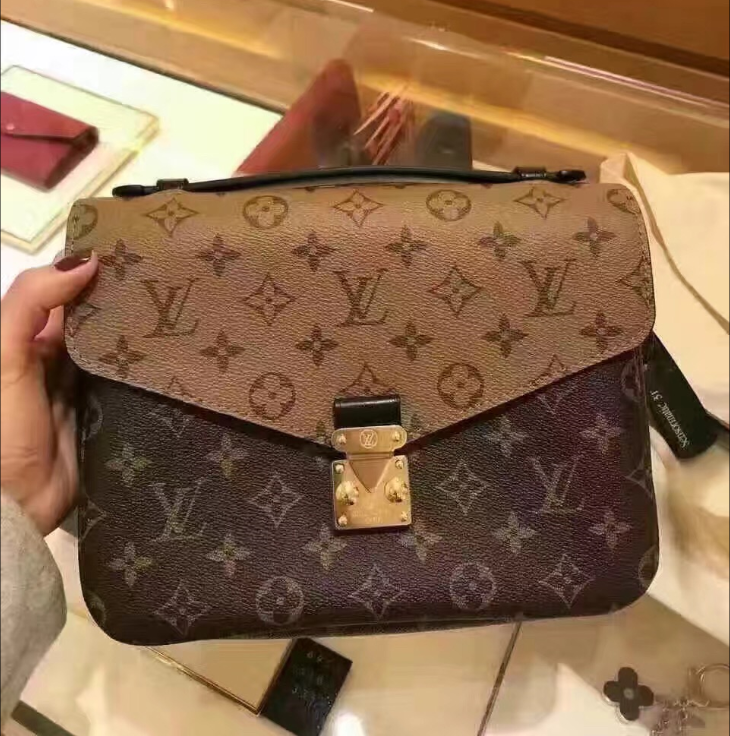 túi-xách-Louis-vuitton-monogram-canvas-pochette-metis-M41465-txlv132