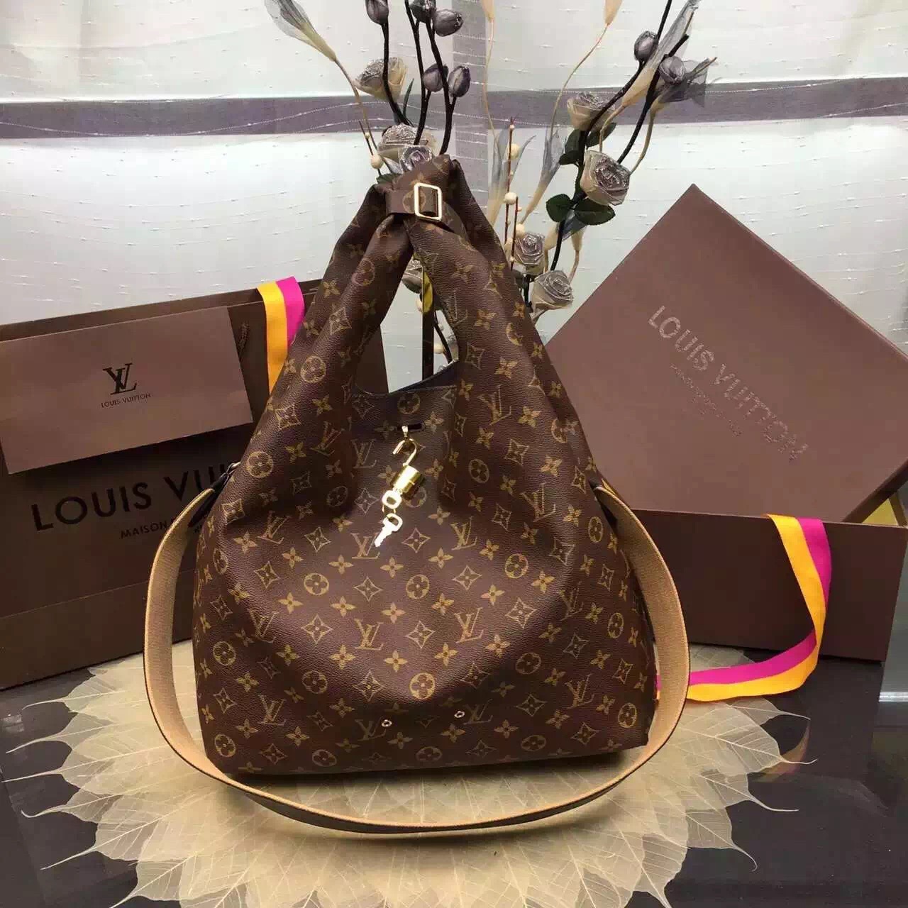 tui-xach-Louis-vuitton-monogram-canvas-Atlantis-bag-M43096-txlv184