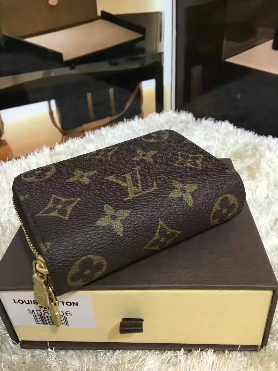 tui-xach-Louis-vuitton-monogram-canvas-Key-cases-M58106-txlv116(2)