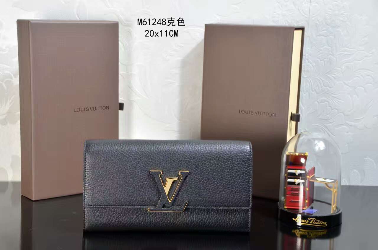 Ltui-xach-Louis-vuitton-Taurillon-leather-capucine-wallet-M61248-txlv032