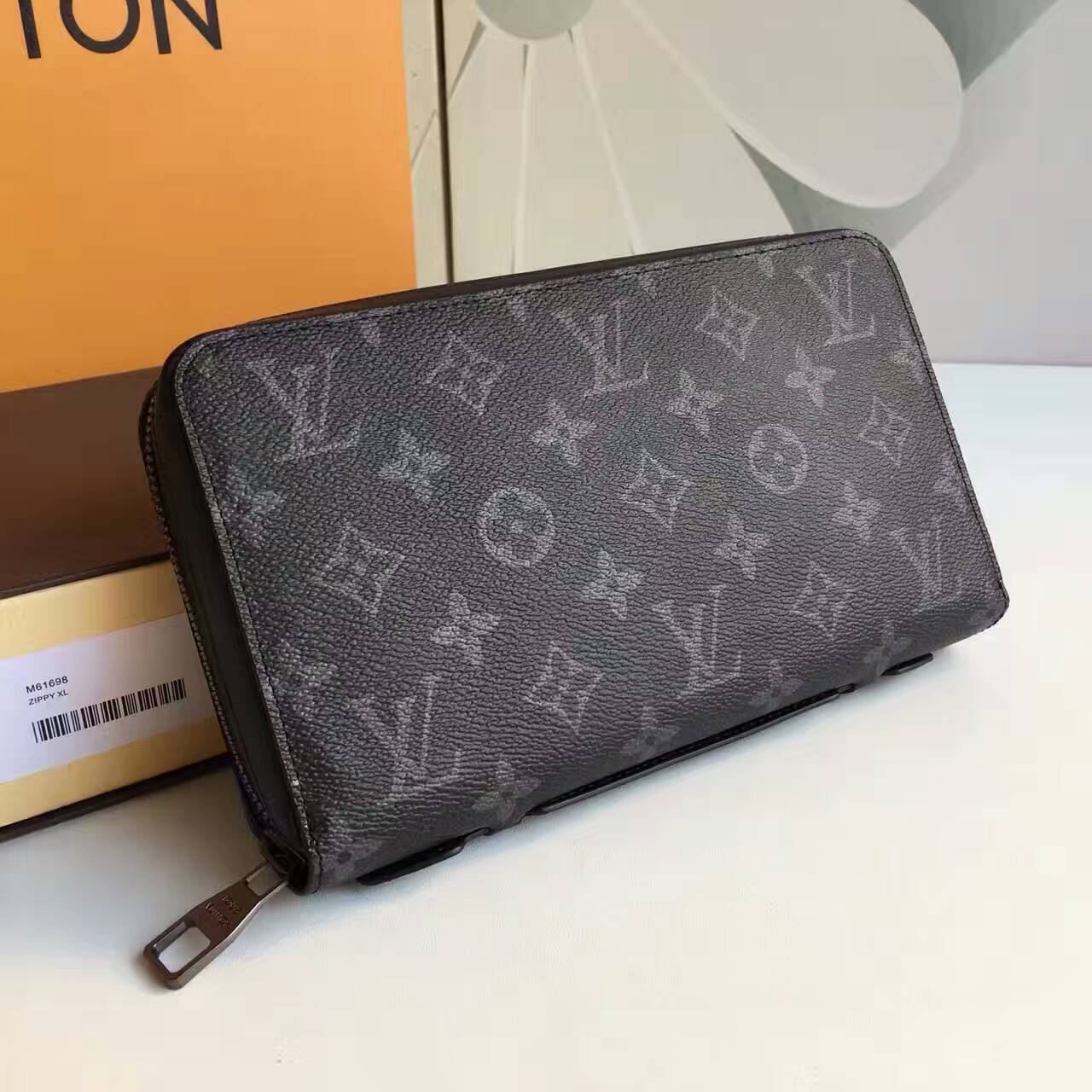 tui-xach-Louis-vuitton-monogram-eclipse-zippy-xl-wallet-M61698-txlv102(1)