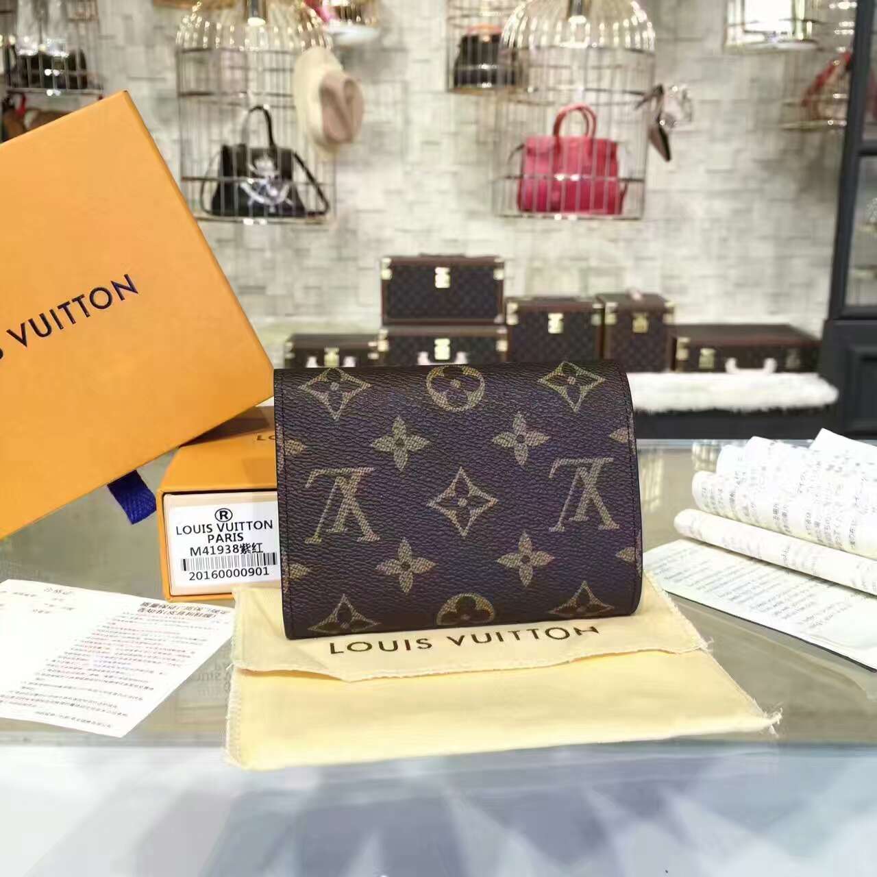 tui-xach-Louis-vuitton-monogram-victorine-wallet-M41938-txlv111(2)