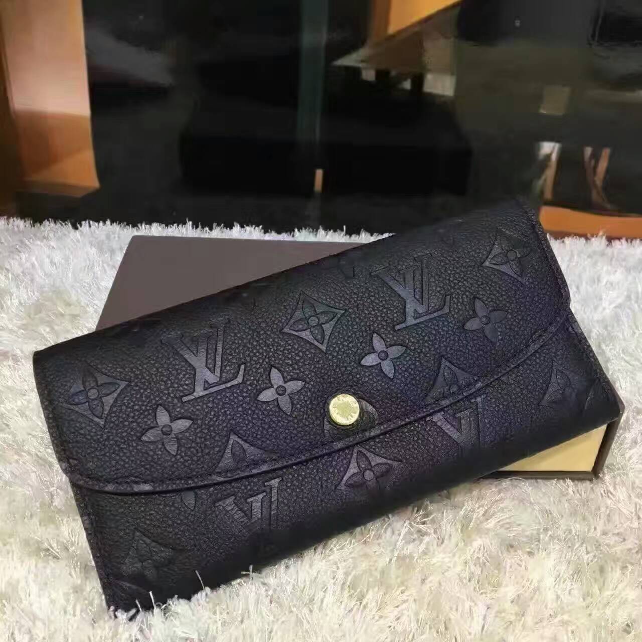 tui-xach-Louis-vuitton-monogram-empreinte-emilie-wallet-M62369-txlv131(1)