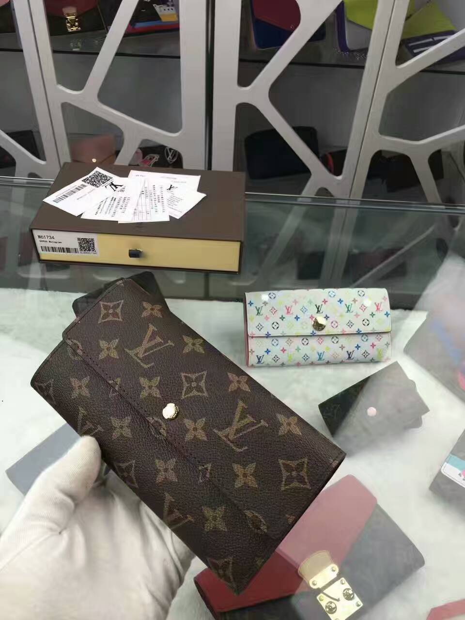 tui-xach-Louis-Vuitton-Monogram-Canvas-Sarah-Wallet-M61734-txlv089(1)