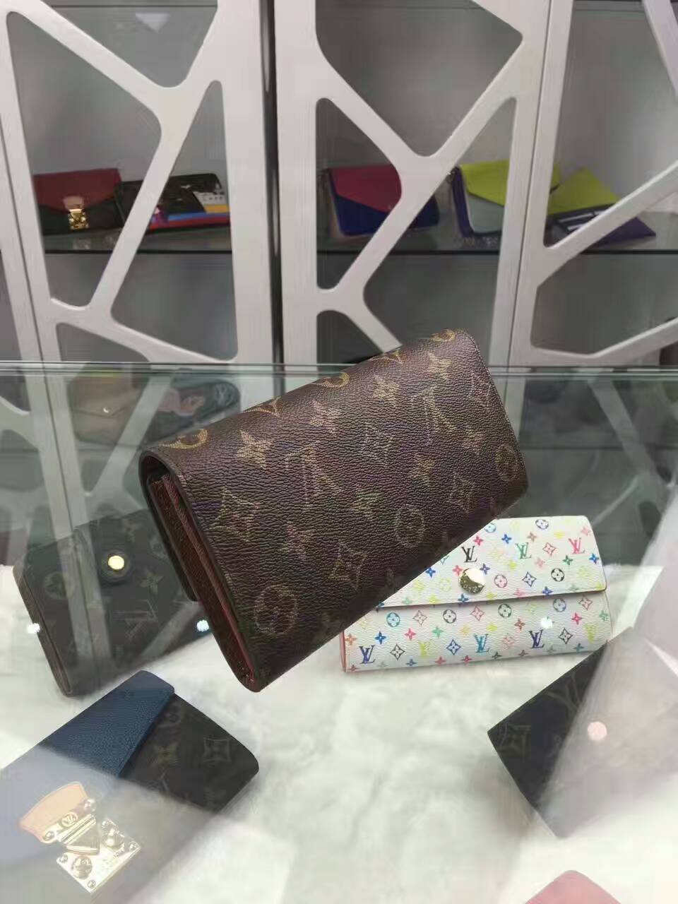 tui-xach-Louis-Vuitton-Monogram-Canvas-Sarah-Wallet-M61734-txlv089(4)