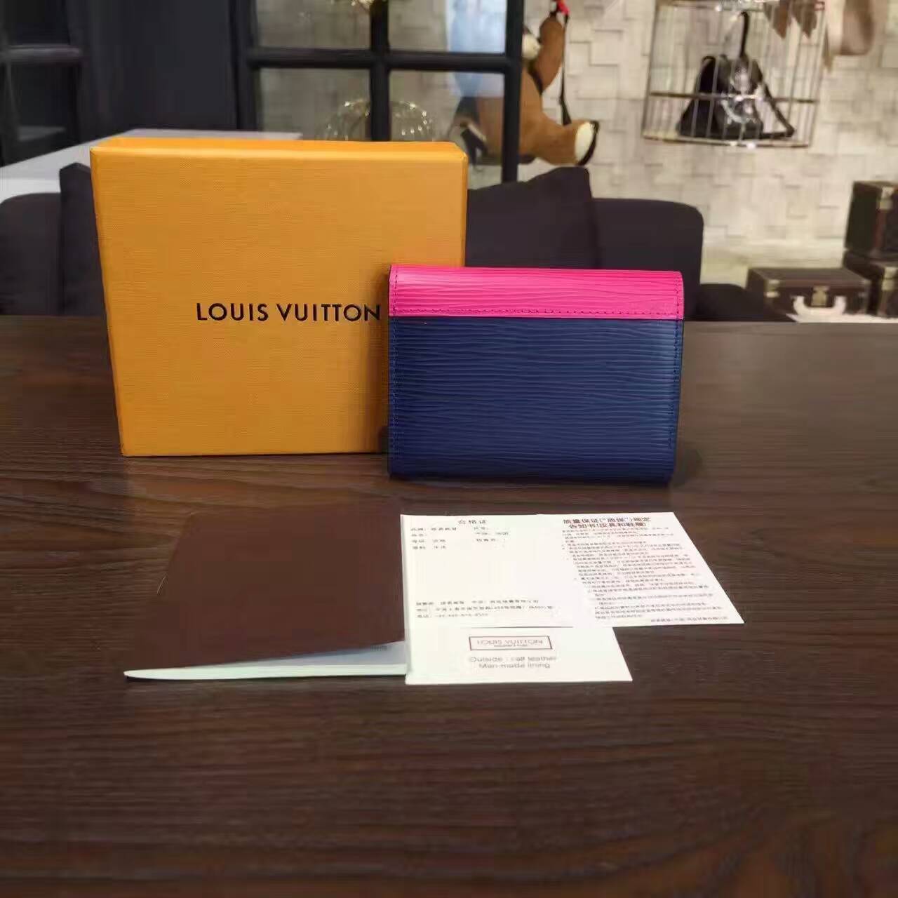 tui-xach-Louis-vuitton-EPI victorine-wallet-M62173-txlv112(1)