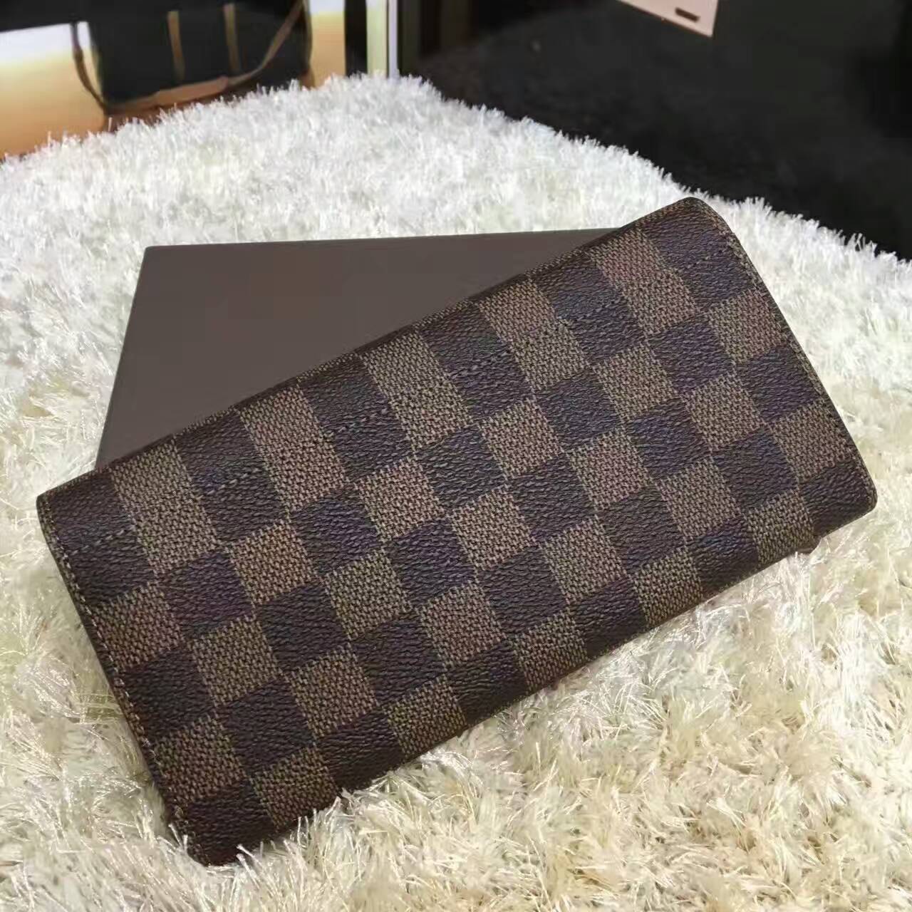 tui-xach-Louis-vuitton-Damier-canvassarah-wallet-N63209-txlv128(1)