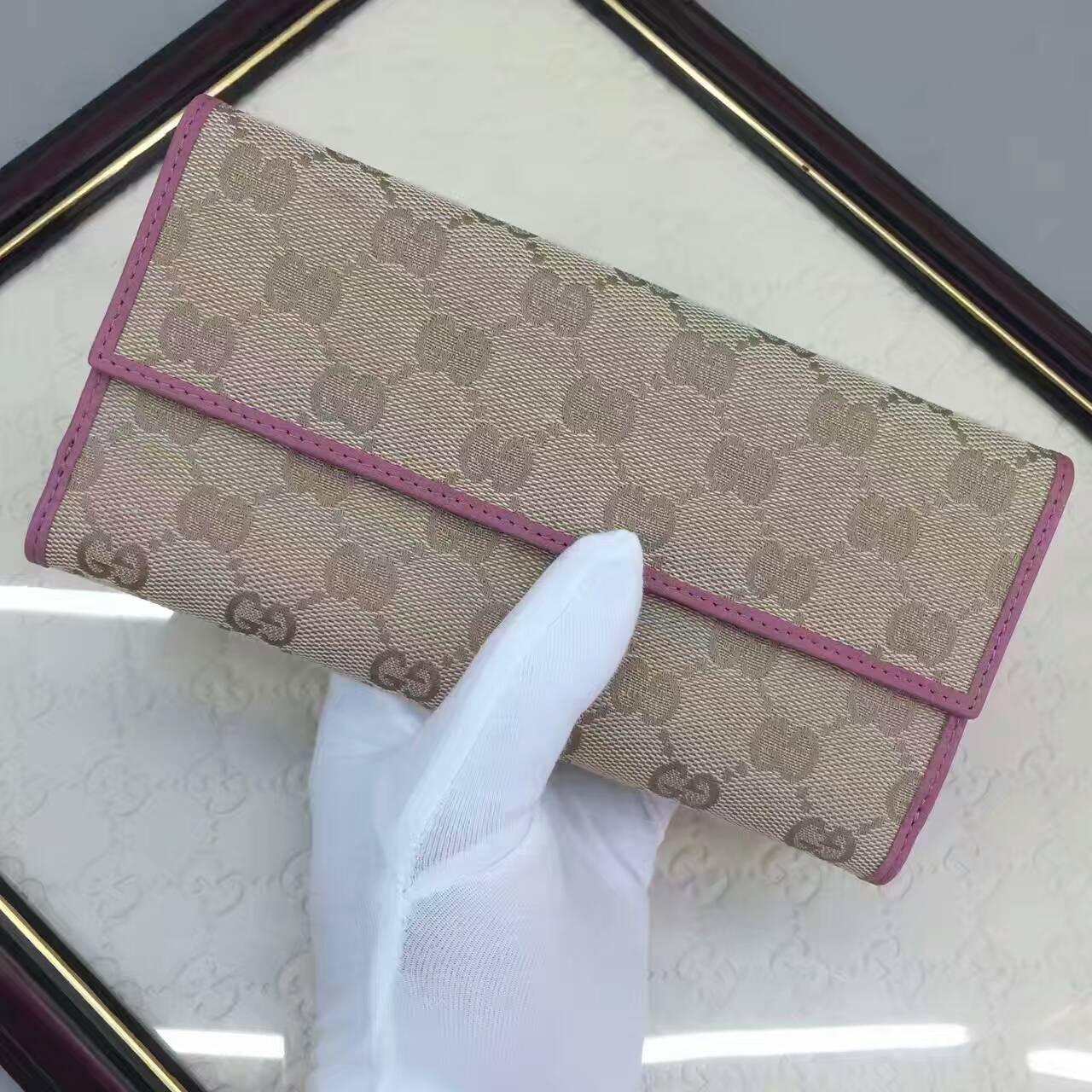 Gucci GG Signature wallet-337335(2)