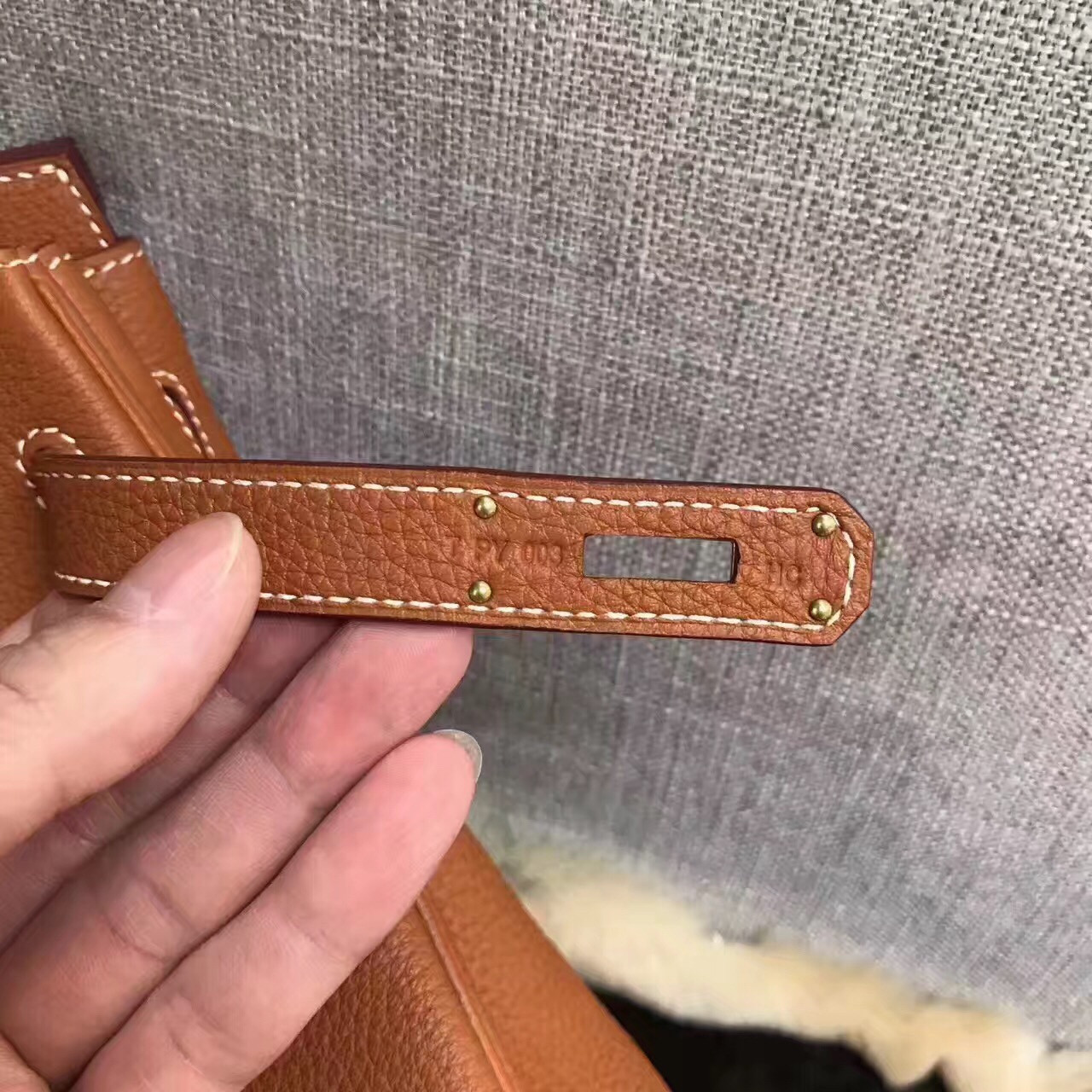 z688814960605_e18e950554263e5eb36b89251f3c324e