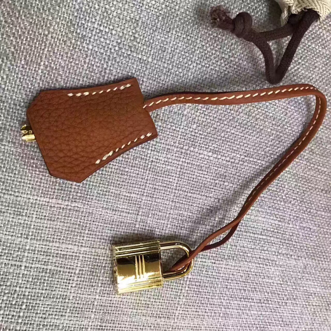 z688814992369_f8d394c9b1d08cce22b4cd7400048f0e