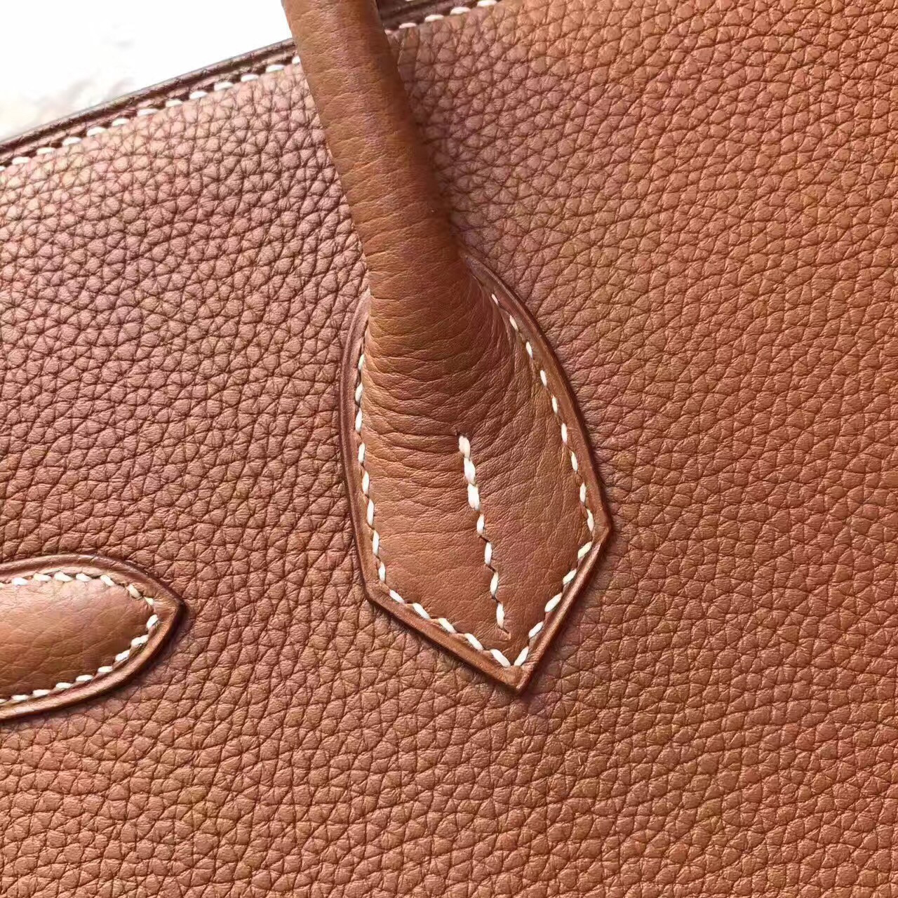 z688814463653_26bc1f1dad504676c6f2e700955ffe40