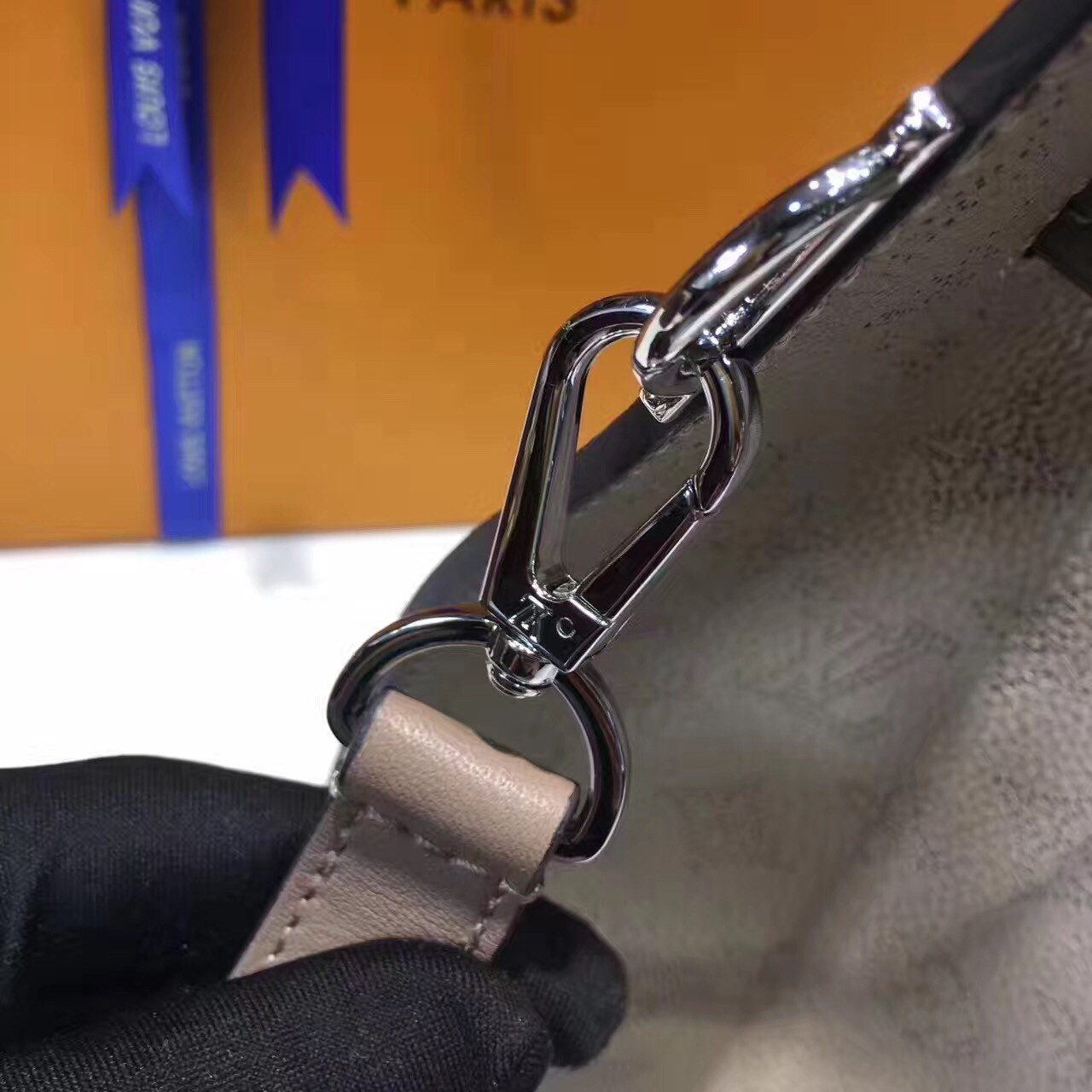 z704726436974_7677a2031d2e682e5c10c6c921b0030e