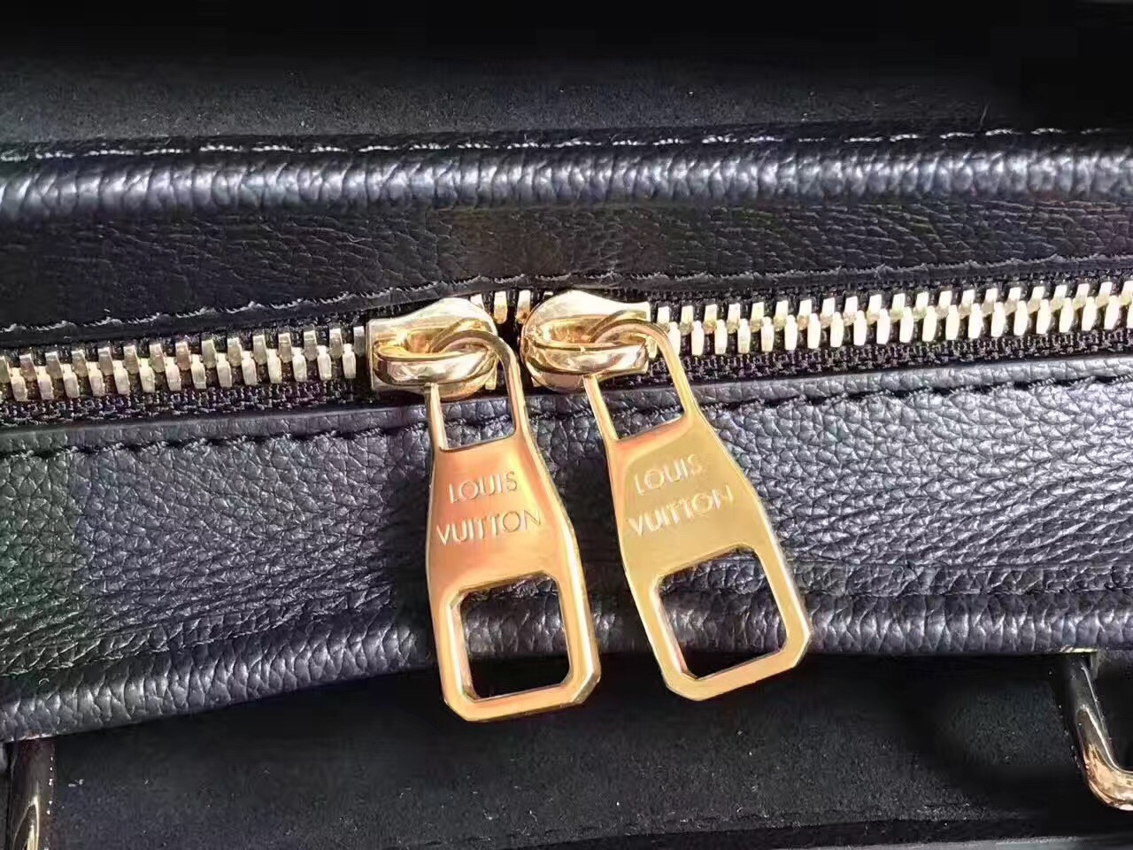 z725004036687_e900a56eeb2323540b6130f0edc0f2a7