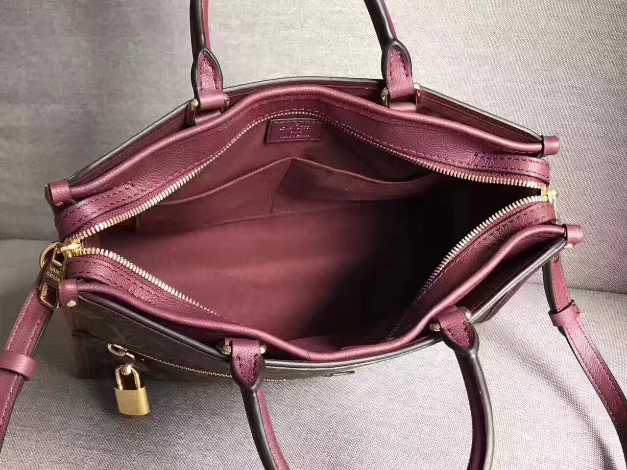 z725004172835_94a3862030b3dbfe3cb6667d2d834846