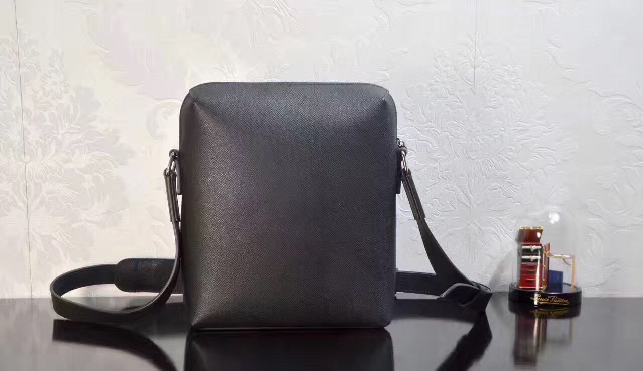 z725004755561_8d56524d3459a500a1f5d5297c1f5952