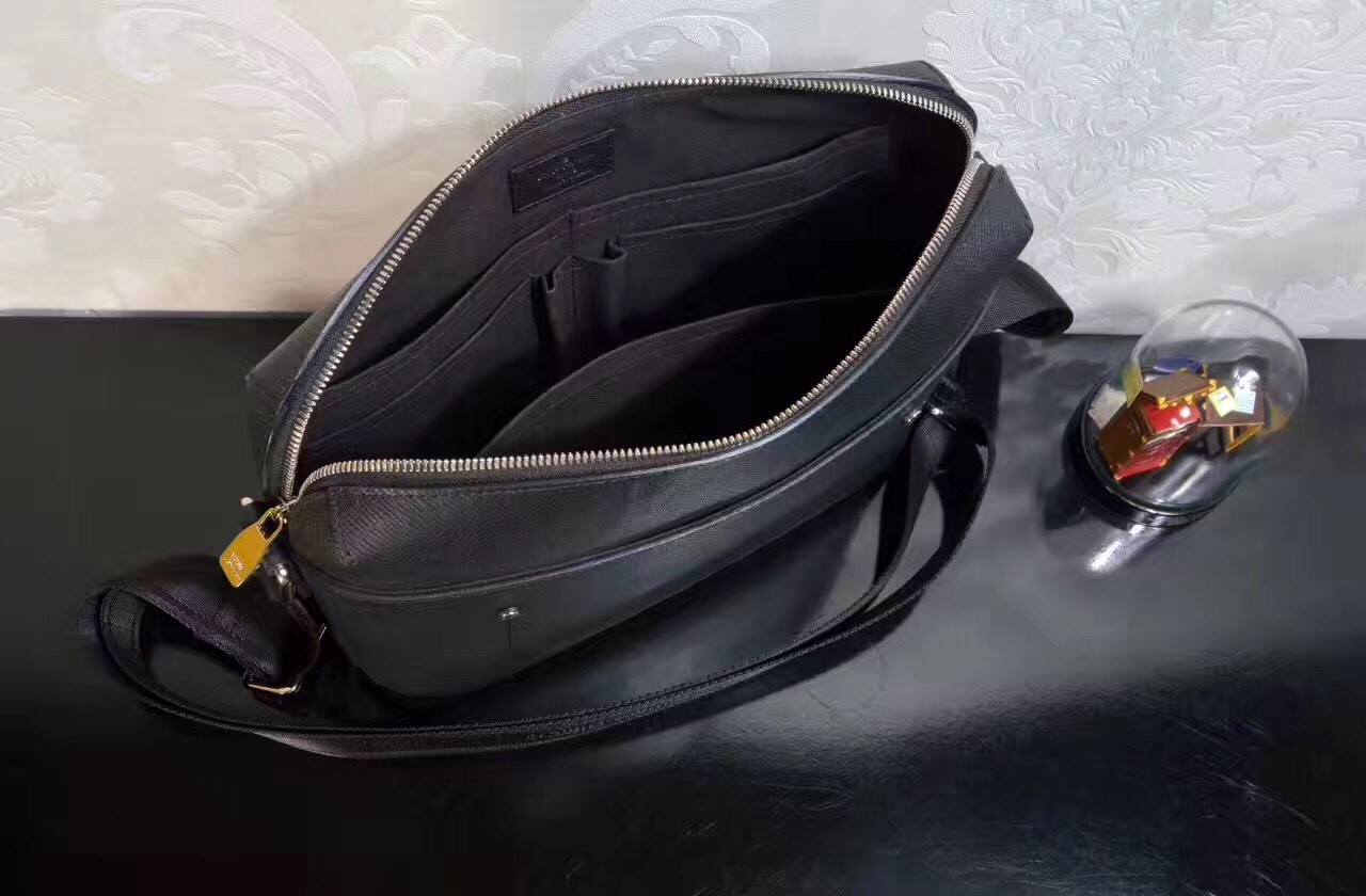 z725004796167_47a1f81a584474fc039b0eae55ff82ed