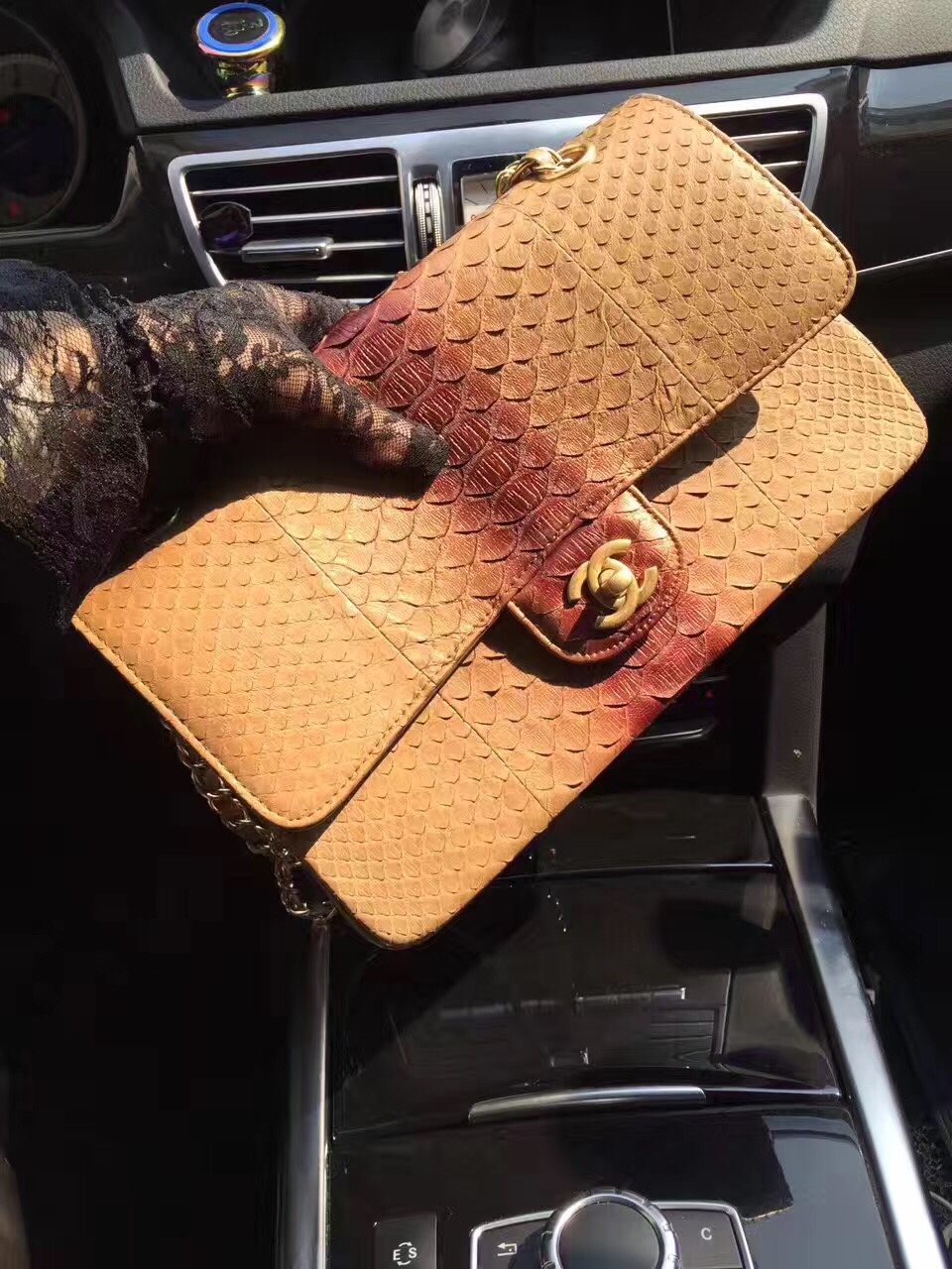 z726784016997_1c7bea626664830681dc5ae2722a13ce