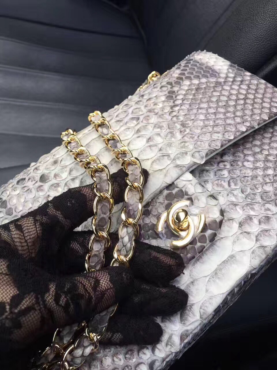 z726783537015_e46d71176217286b0588e7448754b5f2