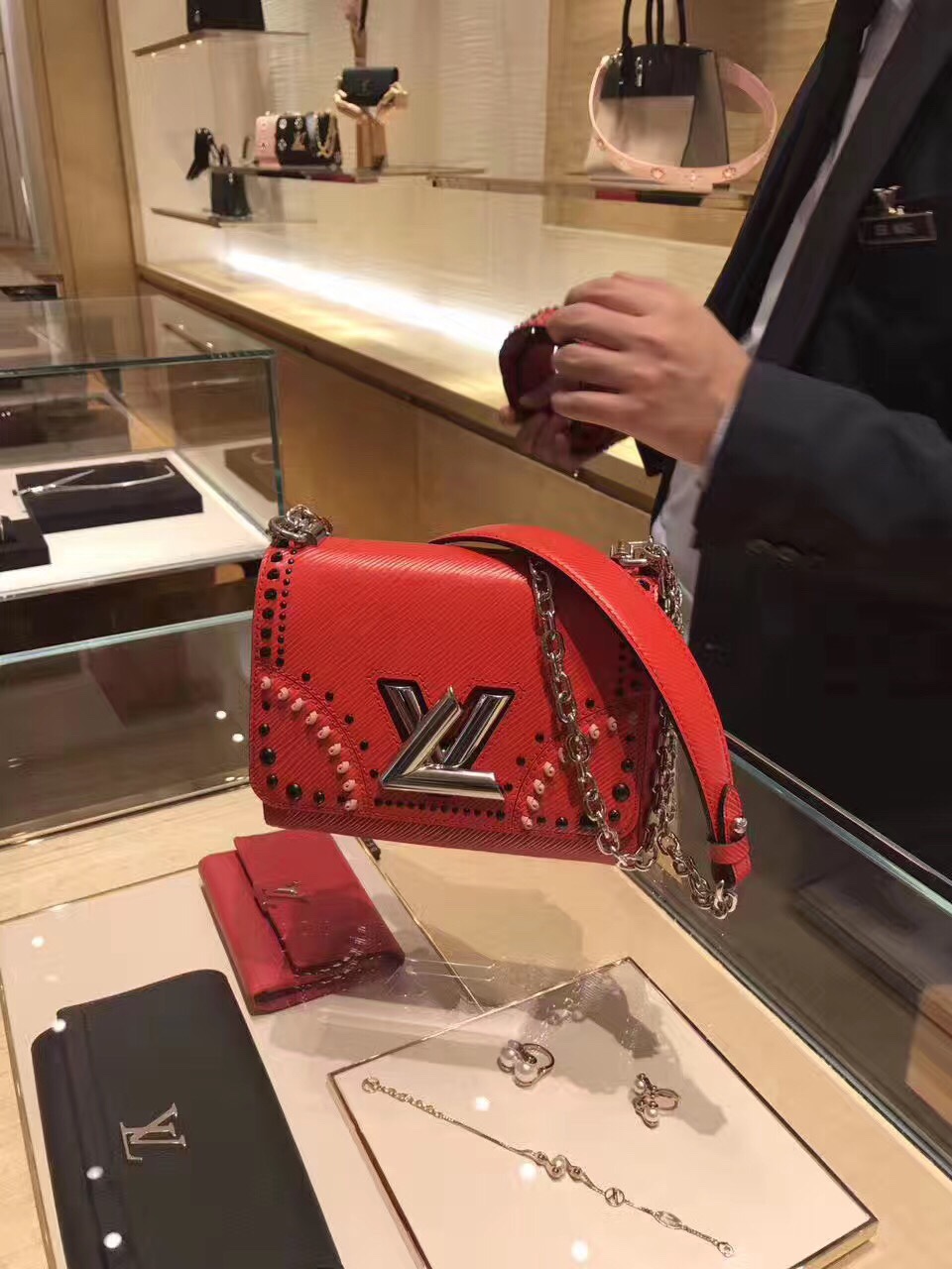 z728499615458_f5fec238b6fcd8b0891ed5f2fd8a391b