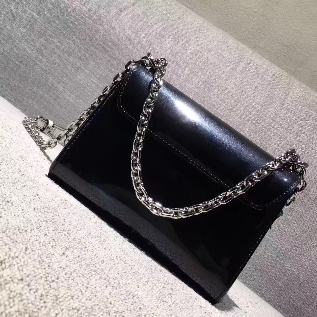 z728499441740_acb5880fc391d30f5d9f2ceadeee04bf