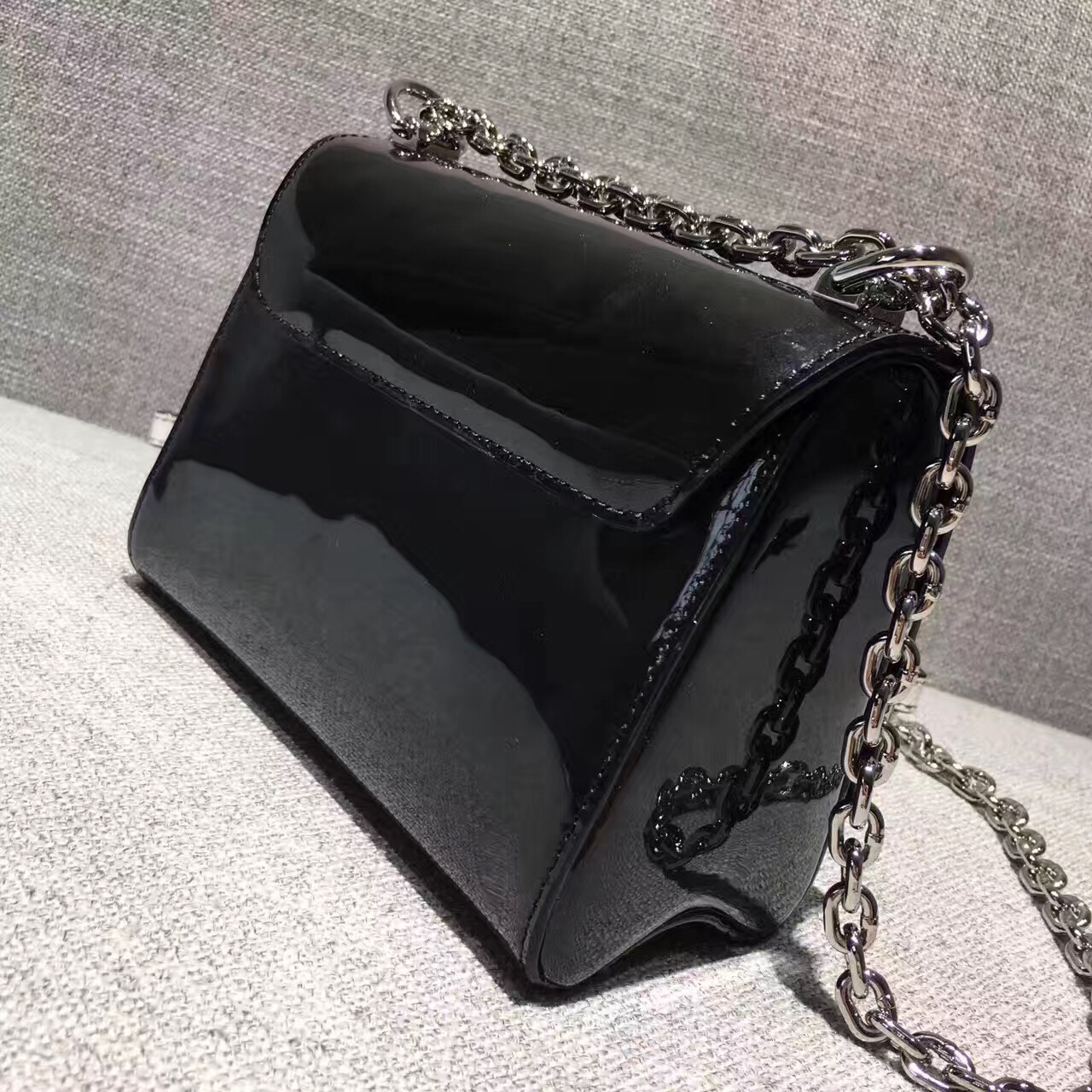 z728499487298_c0a0a29727b49a1043da247031b7169e