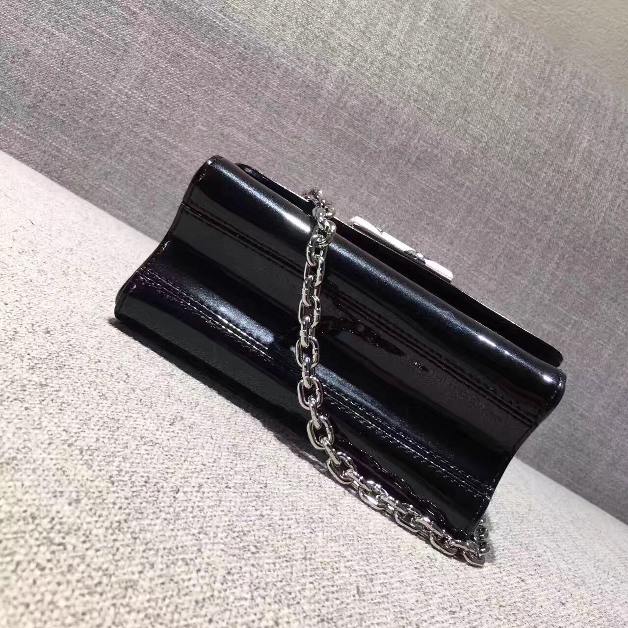 z728499498163_f6adfe95ca1cb9477ae83c0dc7533627