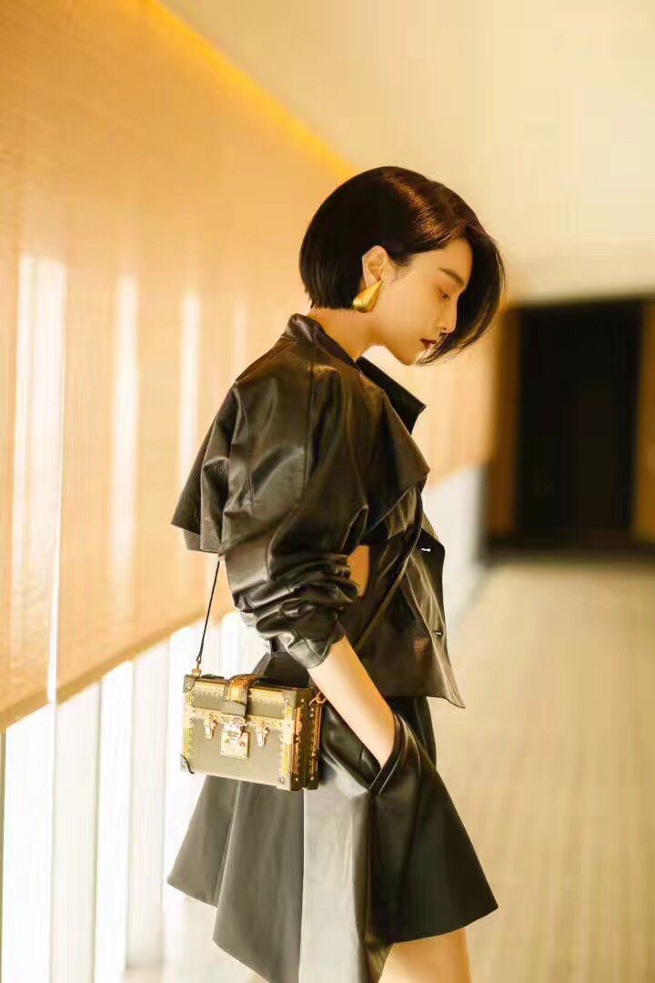 z728499102209_97ba923773f94454b3b8085f33d8084b