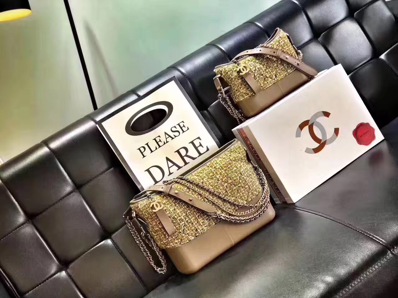 z737340518386_af809a6bfdb8b02ba8186b3a441d5033