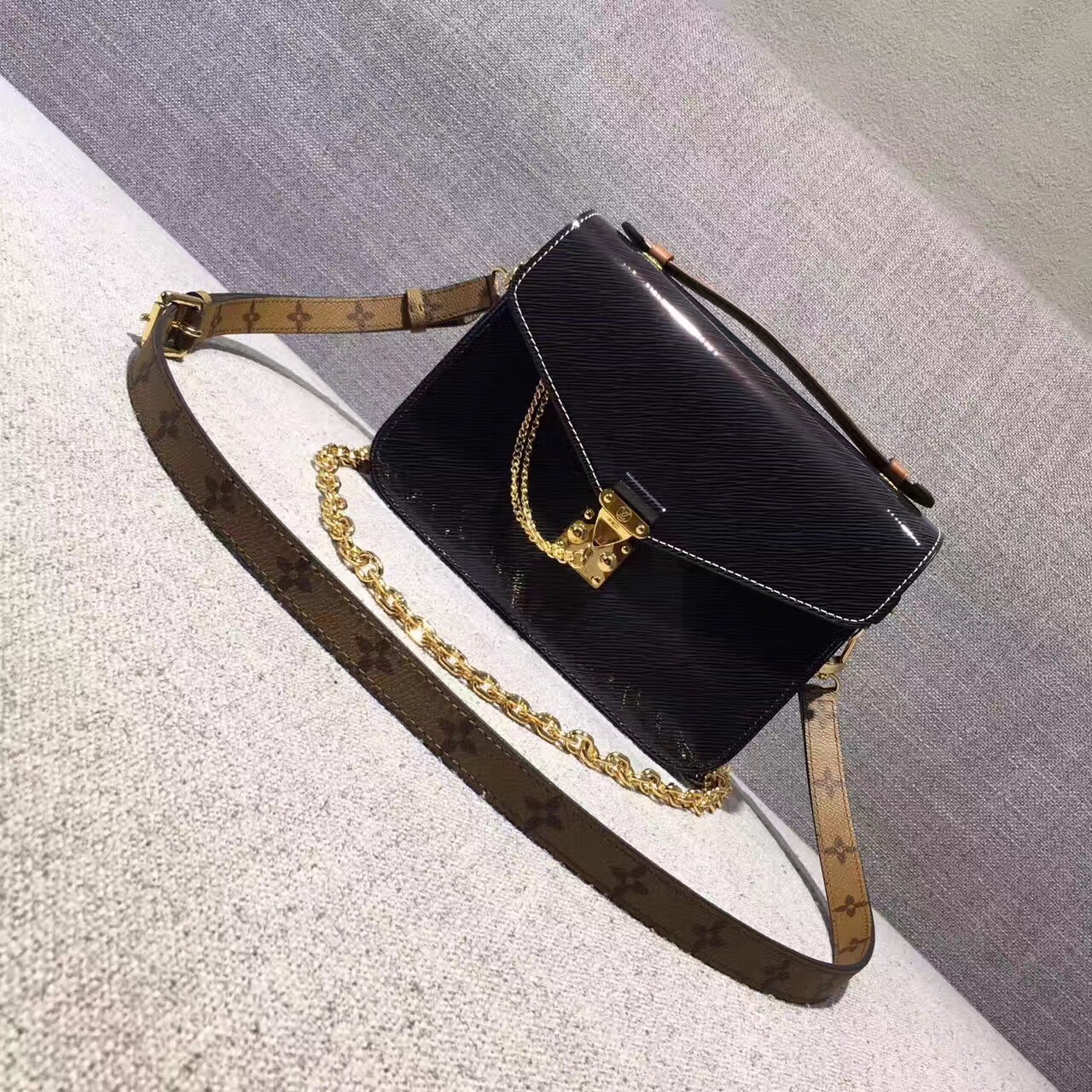 z736702269324_5fc08da56cf2fbad8324fd641cc6ce2b