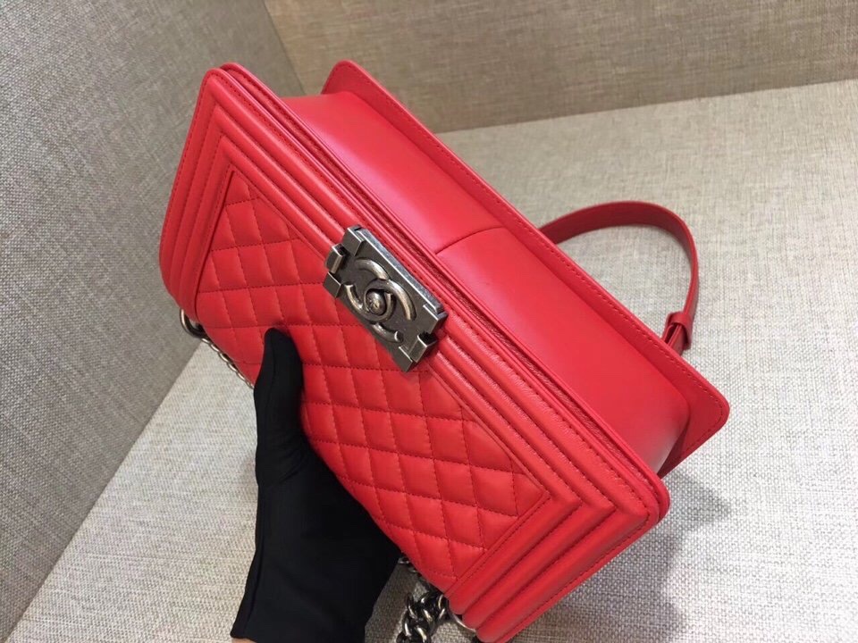 z752069237667_103726b2708ed622f44f398b7842ddc4