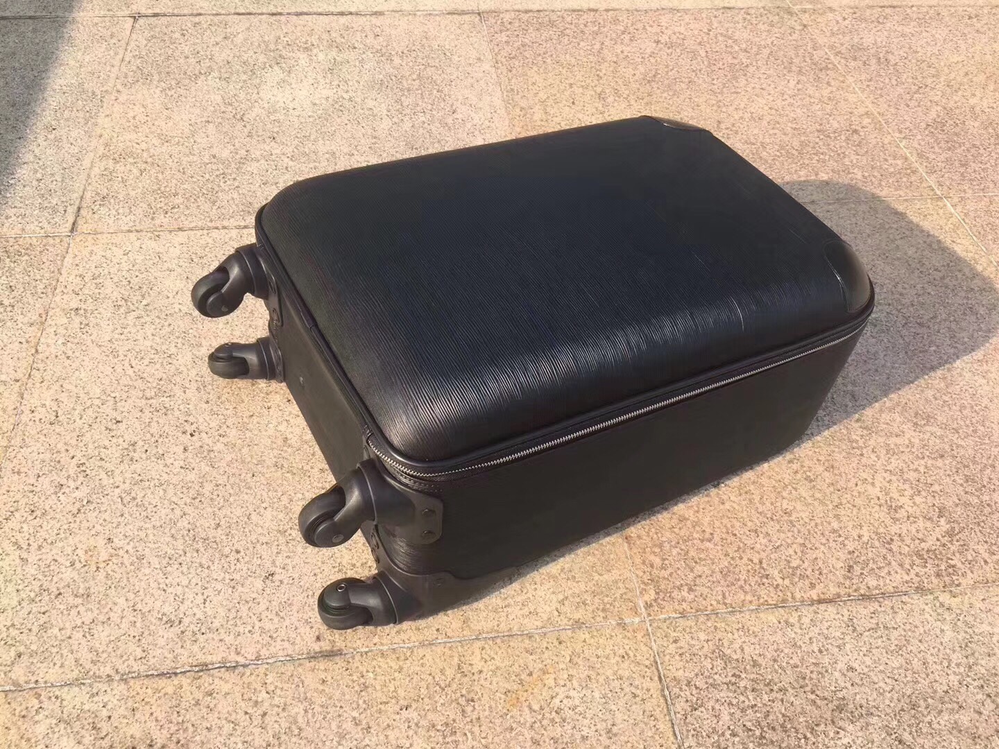 z776993081303_56200000402eadbede4ce6a272775026