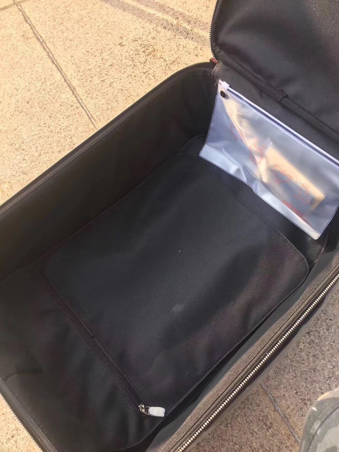 z776993179675_257a7d1a0592b125d09e7cc606958f91