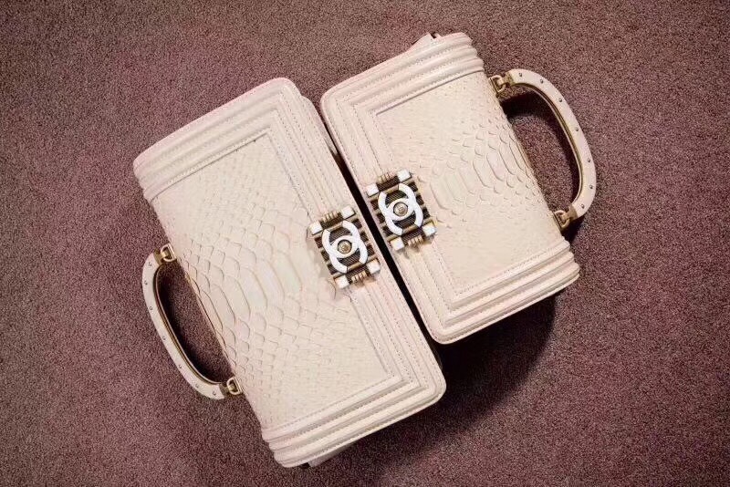 z778744607494_e95d314fcda5057a4e0e68ce6ed6358a